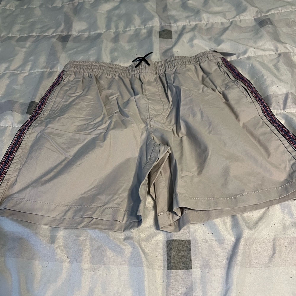 Old Navy boy’s Light Gray Athletic Shorts with Contrast Side Tape